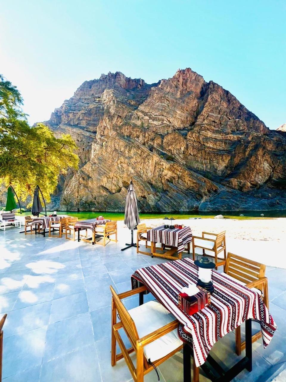 Wadi Al Arbeieen * Firq